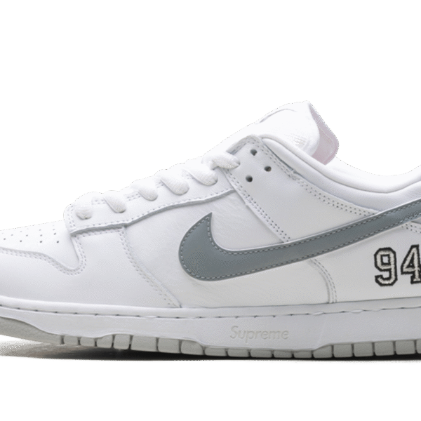 SB Dunk Low "Supreme - White"