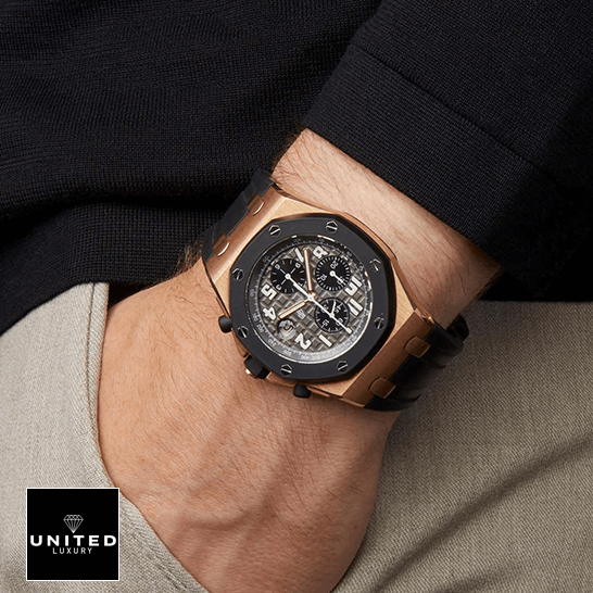 Audemars Piguet Black Dial Gold Case Replica on the man wrist