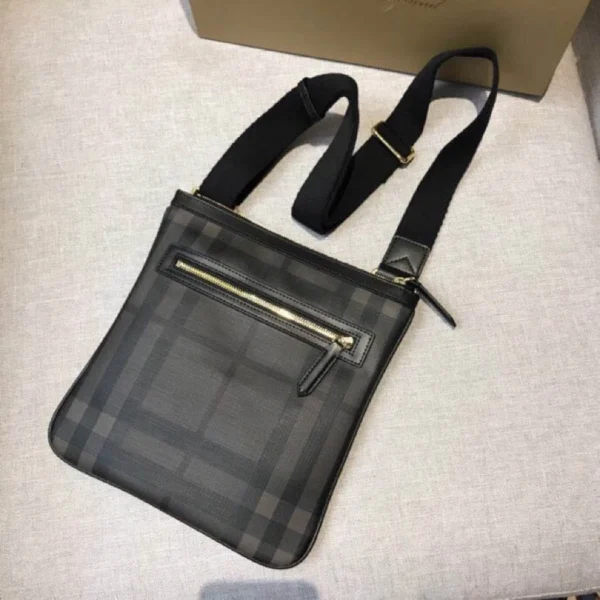 Shoulder crossbody bag Size:27X28cm Code:400123