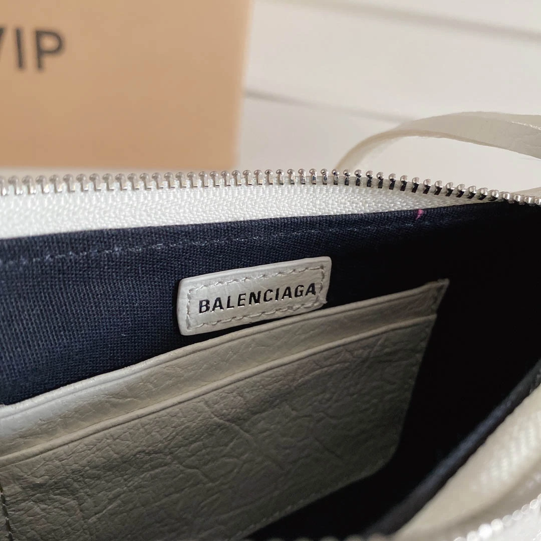 i644121fae983038e4042521555542fa0