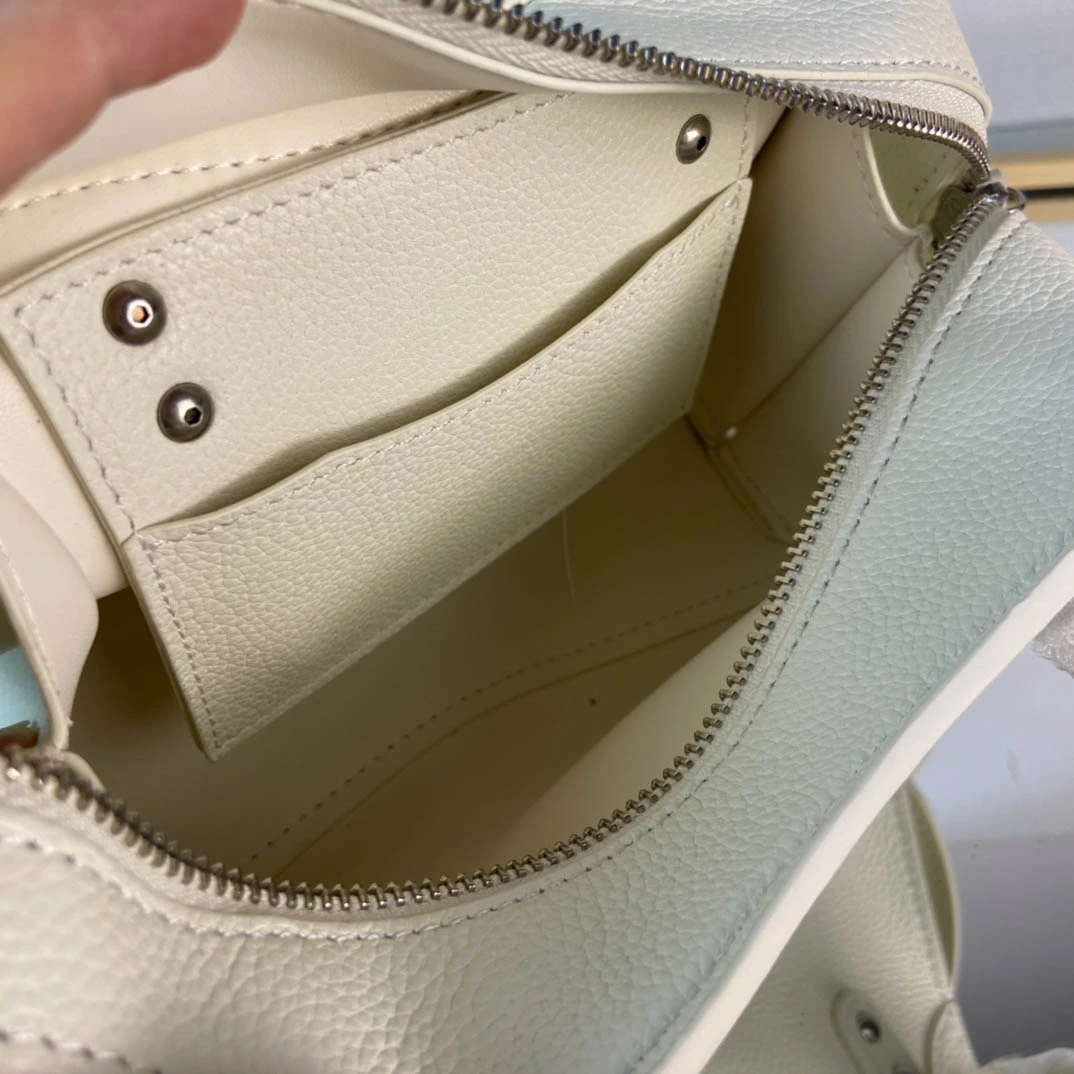 i8a7e4c8d218a15055fdf20d56b6ef4b2