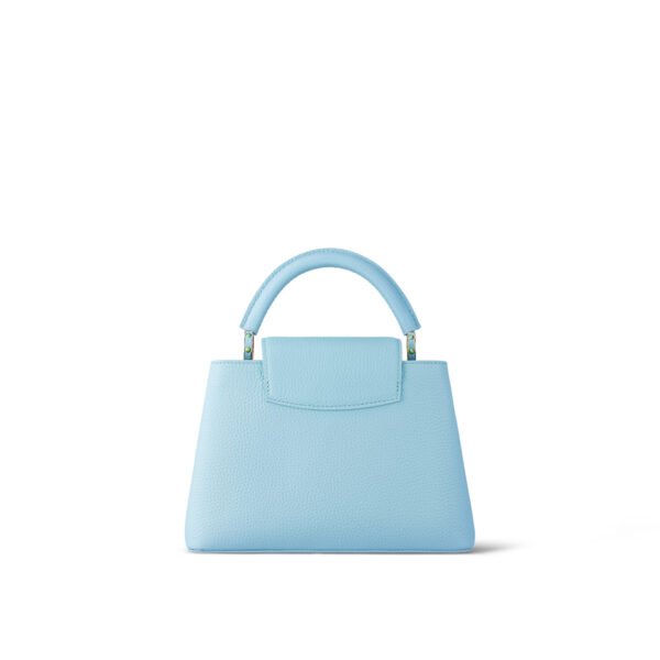 Louis Vuitton Capucines BB M22055