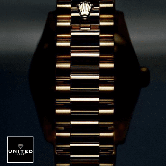 Rolex Day-Date 228238-0042 "Gold Roman Dial" Ultimate Clone Quality rolex day date 228238 0042 replica bracelet Rolex Day-Date 40 228238 Replica Yellow Gold Rolex logo Oyster Bracelet on the