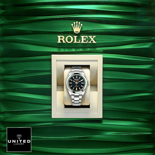 Rolex Milgauss 116400GV "Green Crystal" Exceptional Replica 1:1 Rolex milagauss 116400GV Replica in the rolex box and green background