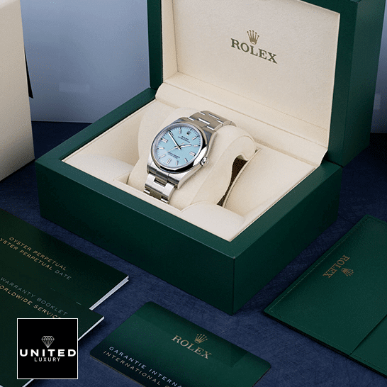 Rolex Oyster Perpetual 126000 "Turquoise Blue Dial" First-Class Replica Rolex Perpetual 126000 Turquoise Dial Oyster Replica in the Green Rolex box